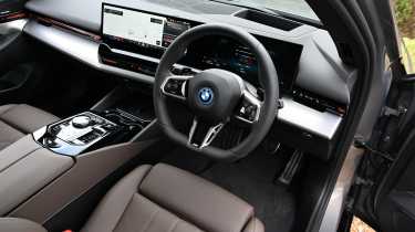 BMW 530e Touring long-term test - interior overview